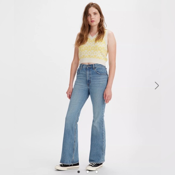Levi's Denim - NWT Levis 70s High Flare jeans